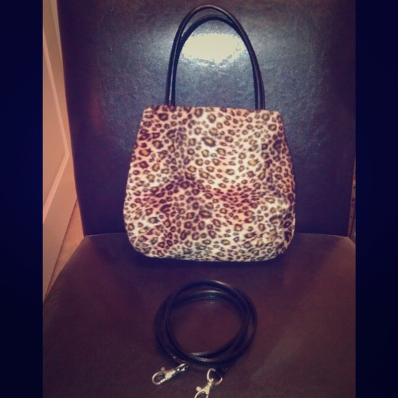 Amanda Smith leopard print bag