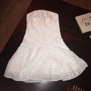 Eye lite white dress!