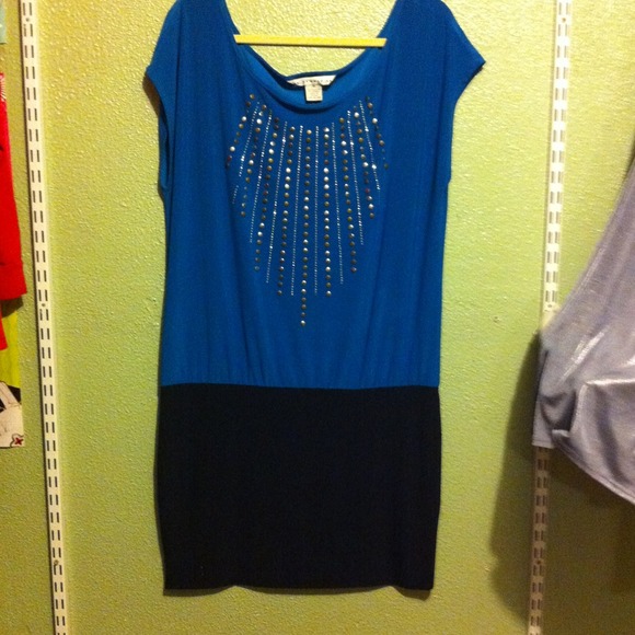 Black and blue stretchy dress