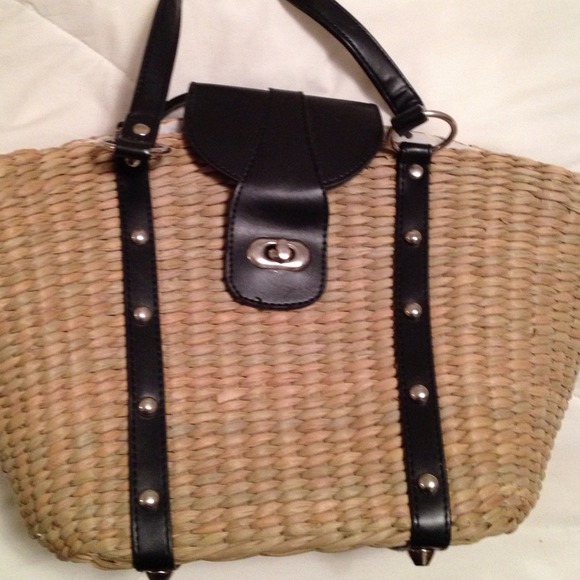 Basket handbag with black straps - Picture 3 of 3