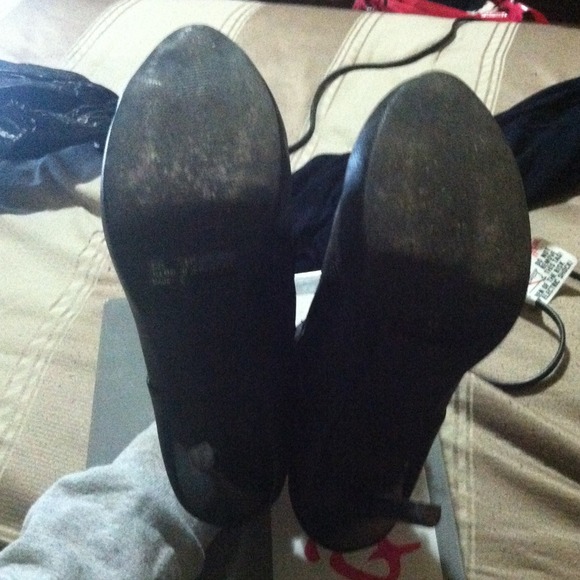 BOOTIESS! - Picture 4 of 4