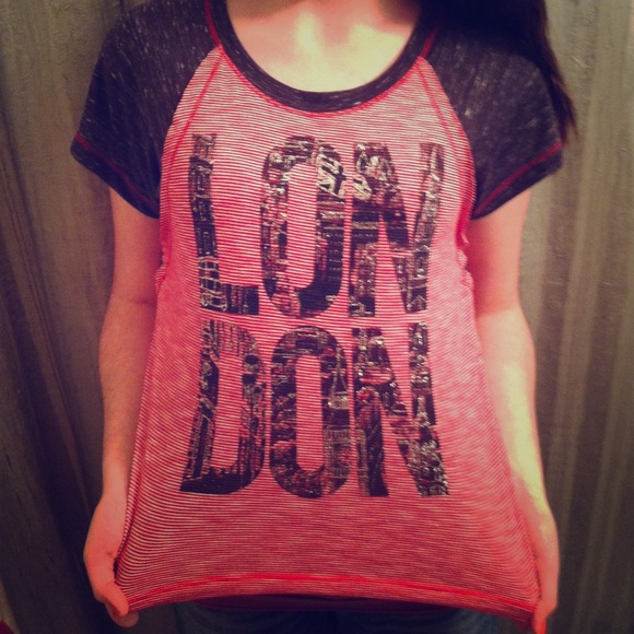 Casual wear cute tee with gray sleeves. :)