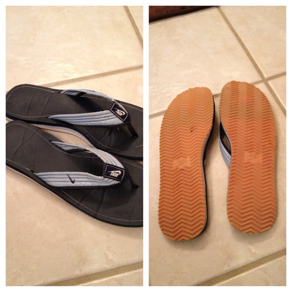 🚩 clearance🚩  Nike blue navy flip flops sandals