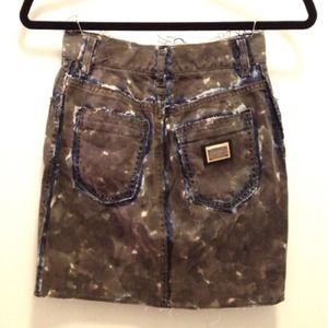 New with tag Dolce & Gabanna denim skirt size 38