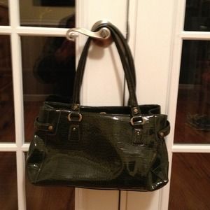Liz claiborne