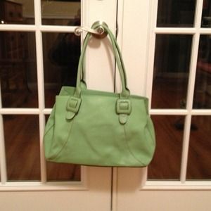 Liz claiborne