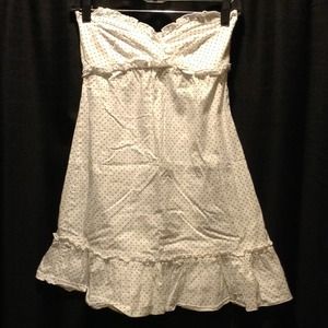 Wet Seal strapless top