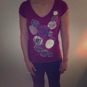 Lauren Conrad Vneck tshirt