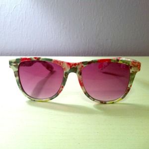 Forever21 floral print sunglasses