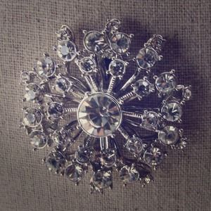 Vintage Starburst Brooch & La Coco Chain Necklace