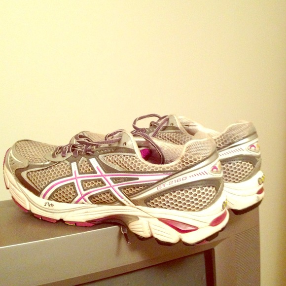 Plum/Gray/White Sz 8 Name Brand Sneakers