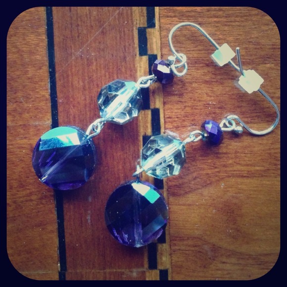 🎁GIFTED! Cute Dangle Earrings