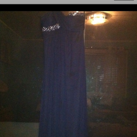 Prom dress, size 6P - Picture 4 of 4