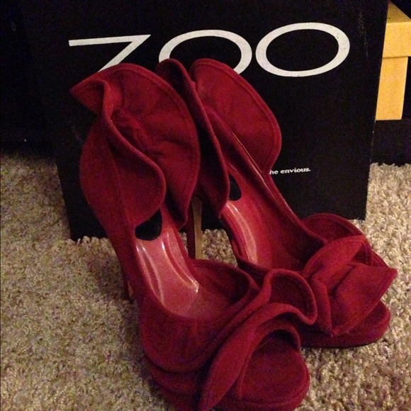 ZOO Brand Res Suede Shoes Size 7