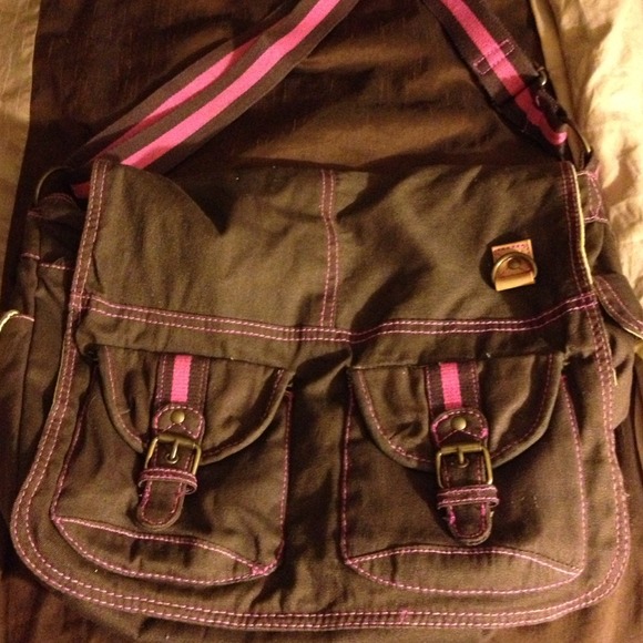 Shoulder bag