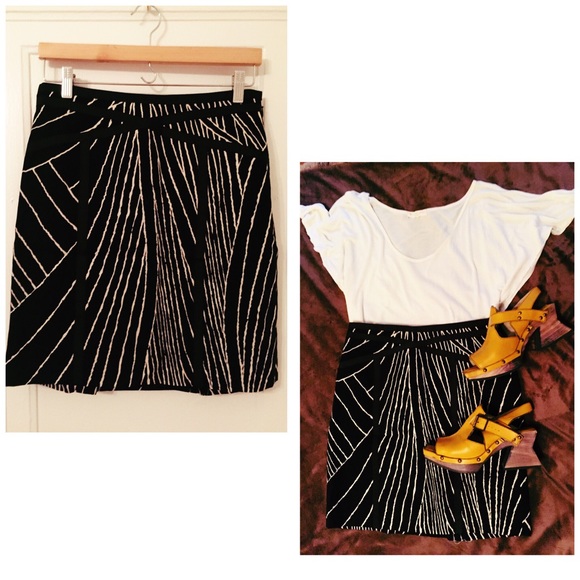 NWOT Ann Taylor skirt - Picture 1 of 3