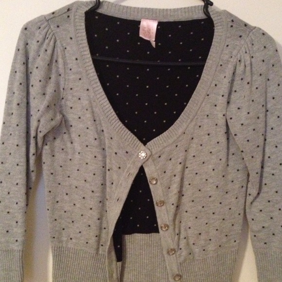 Cardigan ⭕️SOLD - Picture 1 of 2