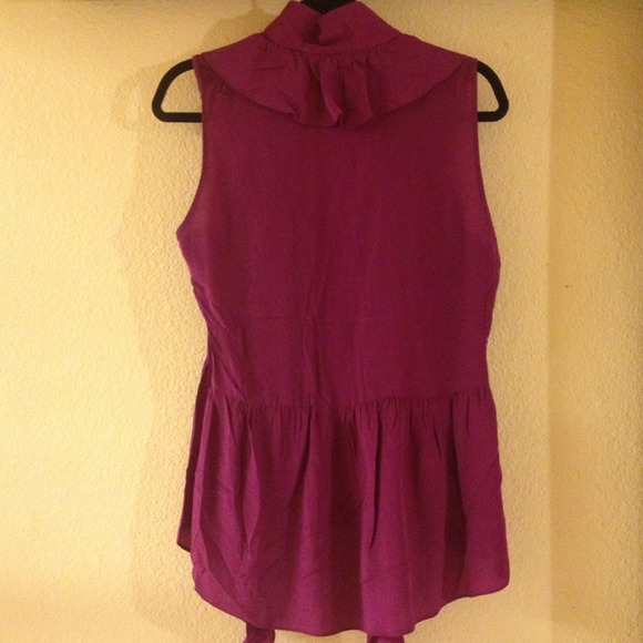 NWT! Deep Fuchsia Ruffled Silk Top - Picture 4 of 4