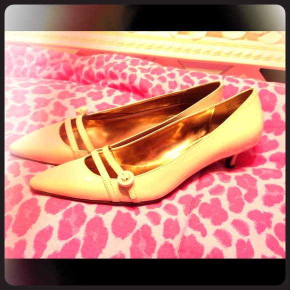 Coach kitten heels