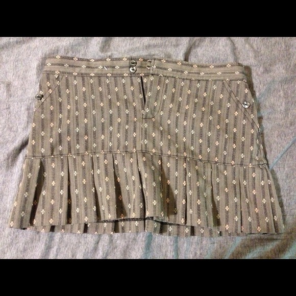 Short skirt