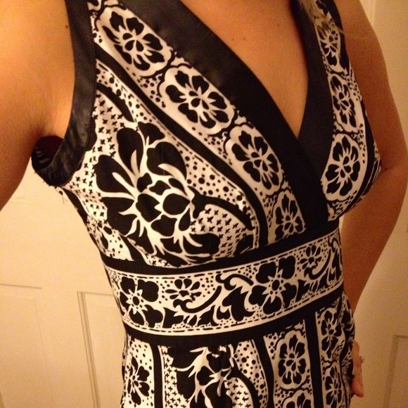 REDUCED Patterned Dress with Bottom Ruffle - Picture 2 of 3