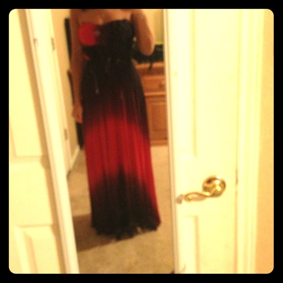 Strapless dress