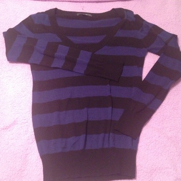 ⛔Sold⛔Forever 21 sweater