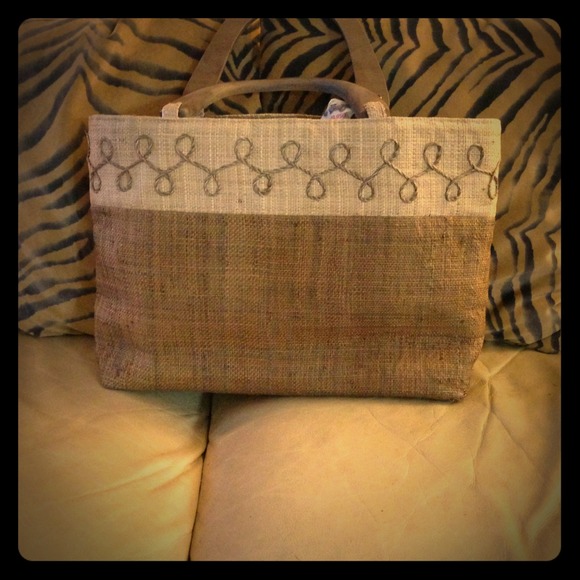 Woven handbag