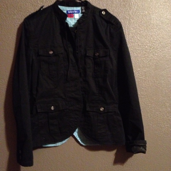 ✨REDUCED✨Cute Black Jacket/Blazer
