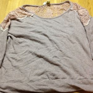 Peach lace 3/4 sleeve 👎reduced💢traded💢