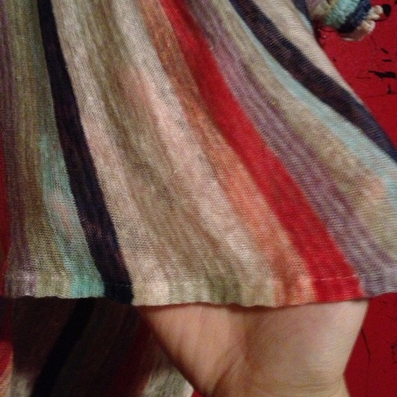 🎉REDUCED! Super Cute See-Through Flowy Top - Picture 2 of 4