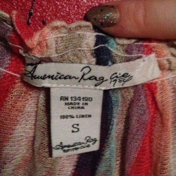 🎉REDUCED! Super Cute See-Through Flowy Top - Picture 4 of 4