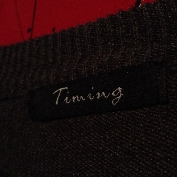 🎉Reduced! Striped Sweater w/ Button Detail - Picture 4 of 4