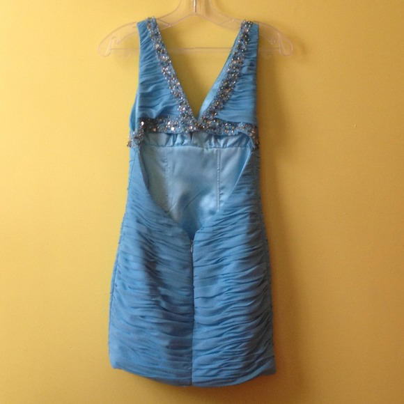 Short Cinderella Blue dress - Picture 2 of 4