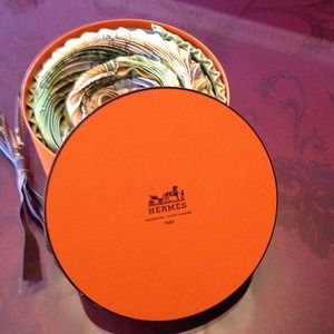 AUTHENTIC Hermes Pleated Scarf