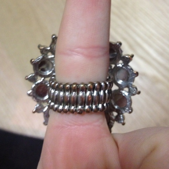 💎Statement ring!!! - Picture 3 of 4