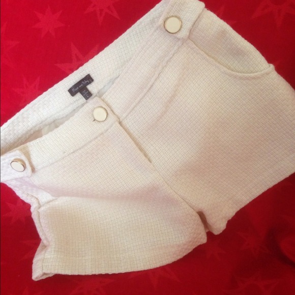 **Reduced**  Brand new cream shorties