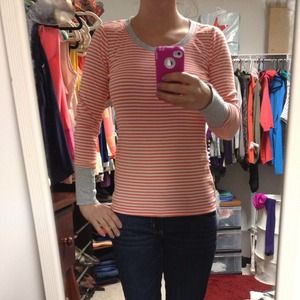 Bundle for jwilifo. Bracelet, this, old navy tank