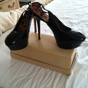 Host pick Sam Edelman patent leather slingbacks!