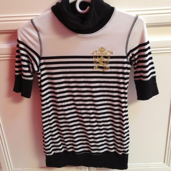 Forever 21 turtleneck w/ short sleeves