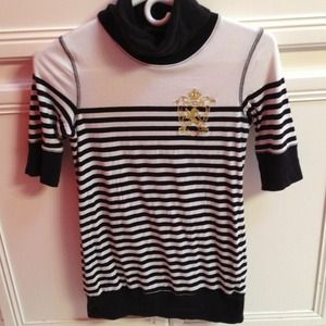 Forever 21 turtleneck w/ short sleeves