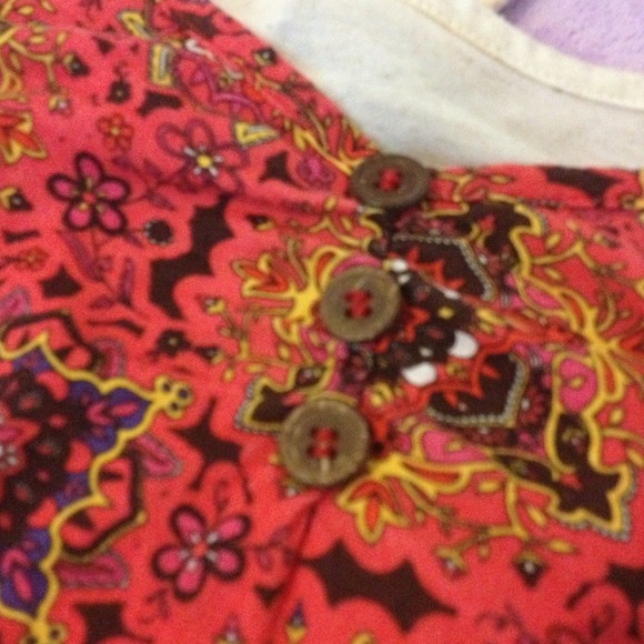 🚫SOLD🚫 - Patterned Tank Top. - Picture 2 of 3