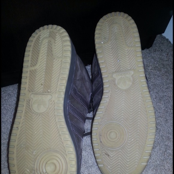 💢💢SOLD💢💢Like New Mens Top Ten Adidas - Picture 4 of 4