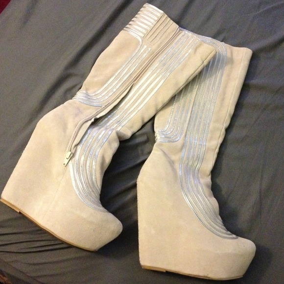 RESERVED!!!!! Jeffrey Campbell boot