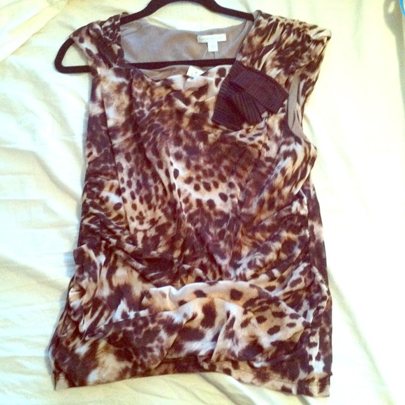REDUCED! Brand new New York & Company top