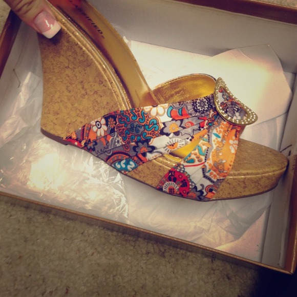 Adorable wedges! ON HOLD:):)