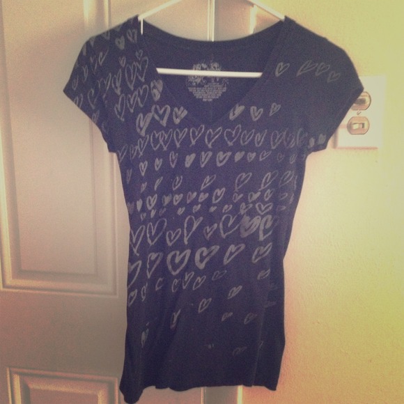 REDUCED Price!! V neck heart shirt