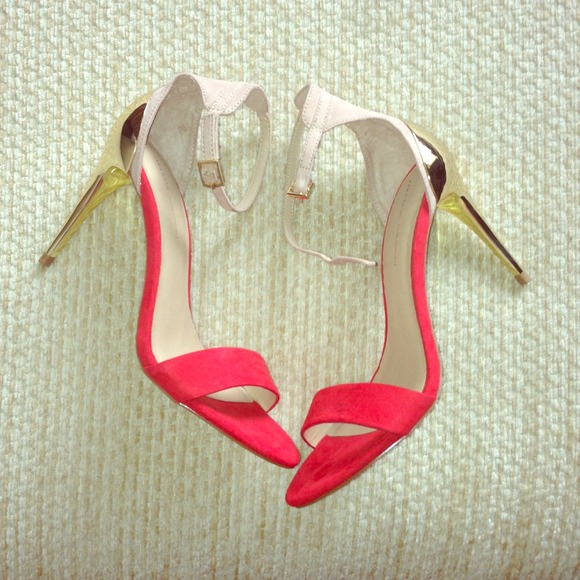 ✨Brand New Zara Heels✨