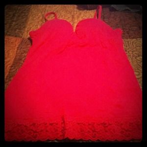 *Bundled/Sold* Lacey Tank.With dark pearl bracelet