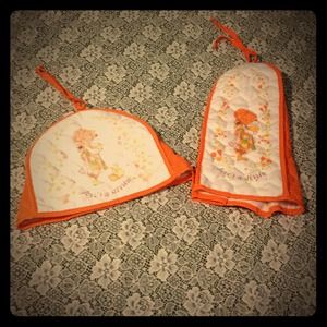 REDUCED!! Vintage Holly Hobbie appliance covers!